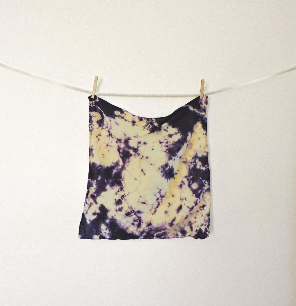Tie-Dye Bandana (Pomegranates)