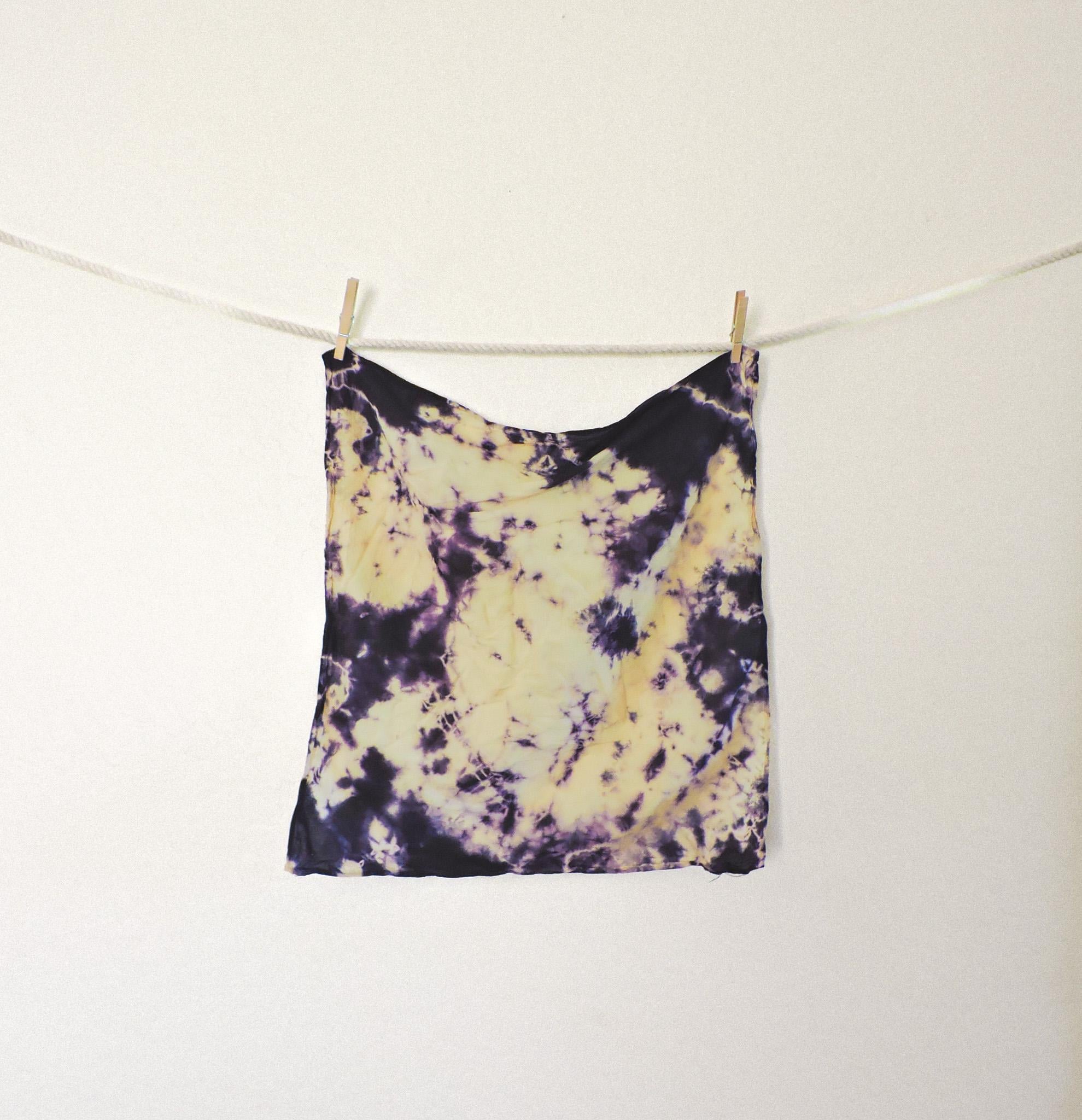 Tie-Dye Bandana (Pomegranates)